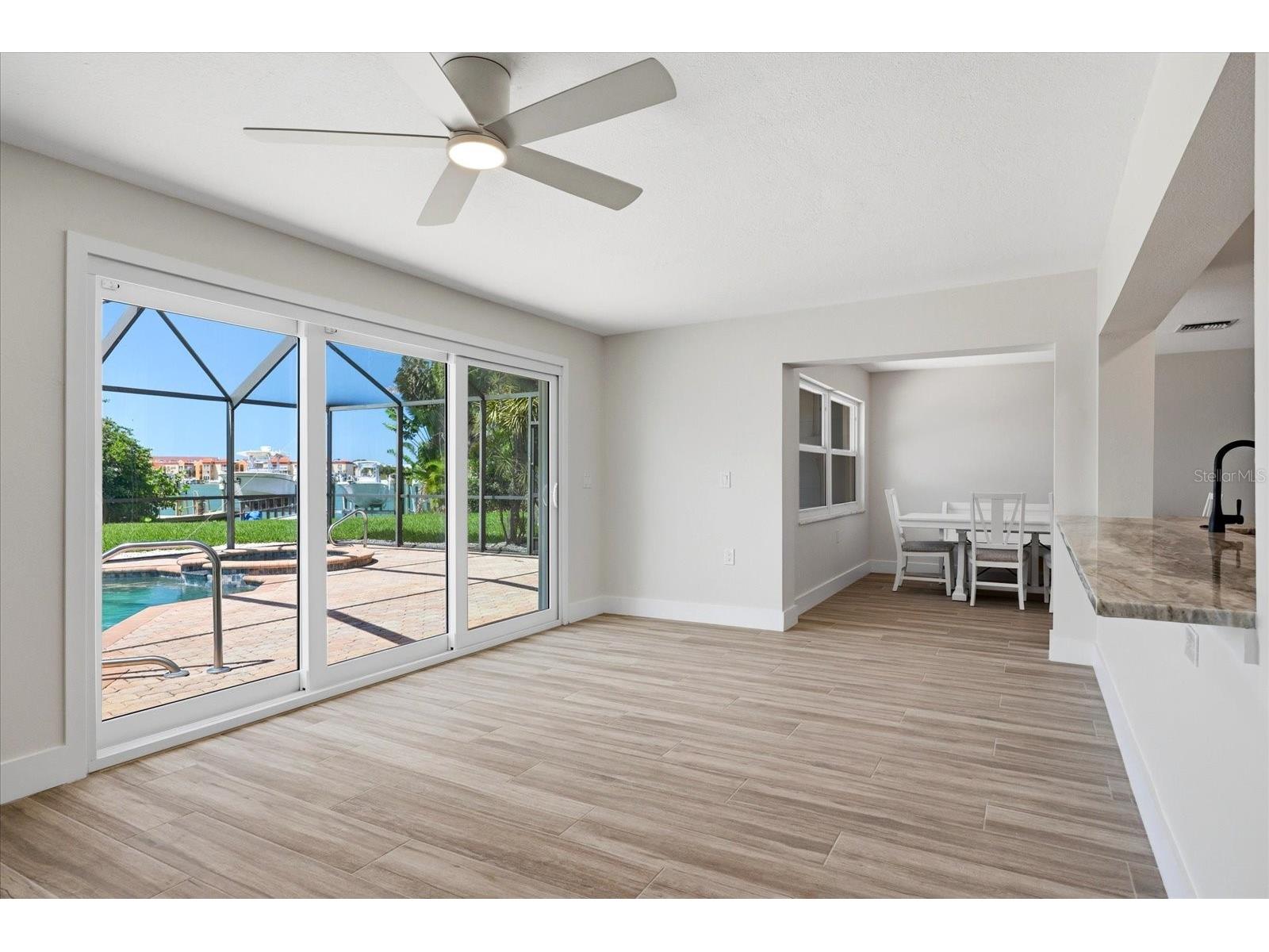 8008 13th Avenue S Saint Petersburg FL 33707 TB8508927 image36