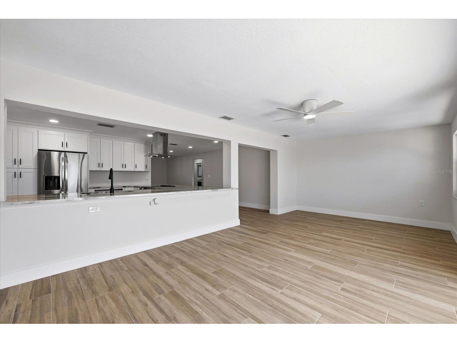 8008 13th Avenue S Saint Petersburg FL 33707 TB8508927 image39