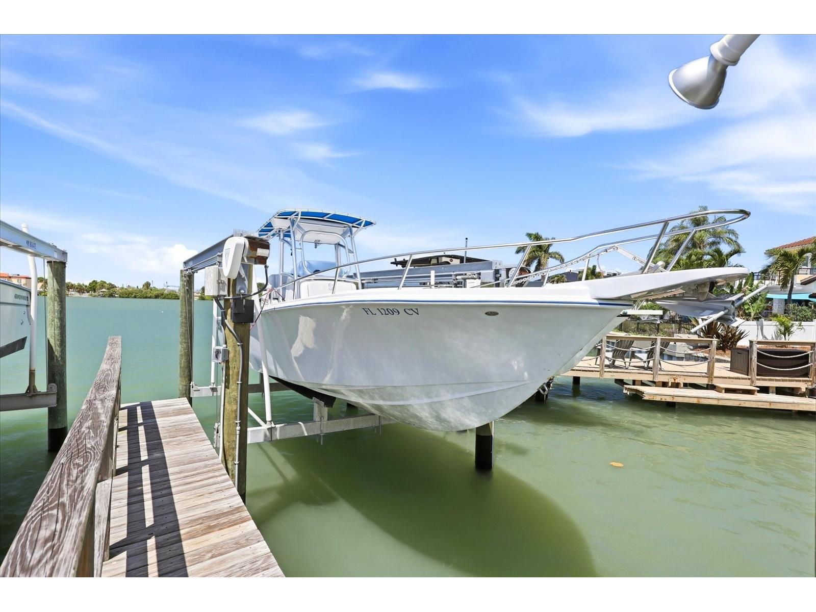 8008 13th Avenue S Saint Petersburg FL 33707 TB8508927 image51