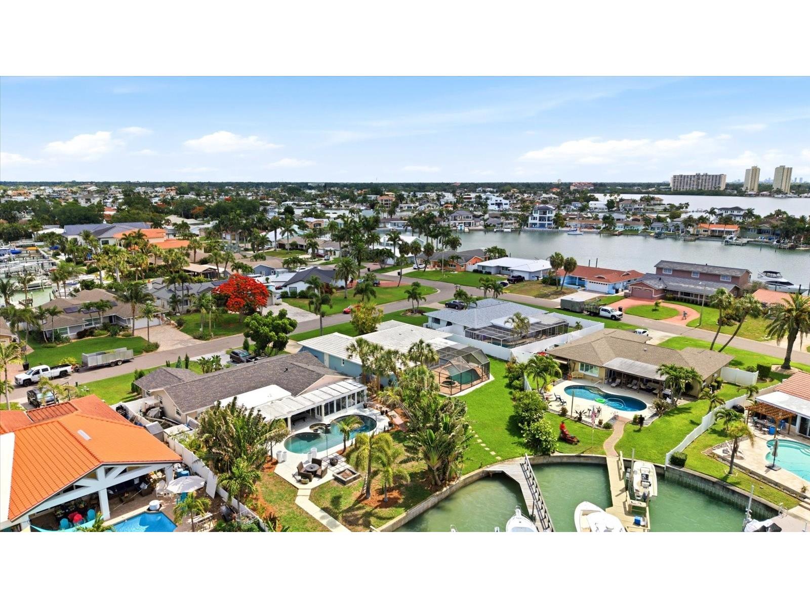 8008 13th Avenue S Saint Petersburg FL 33707 TB8508927 image56