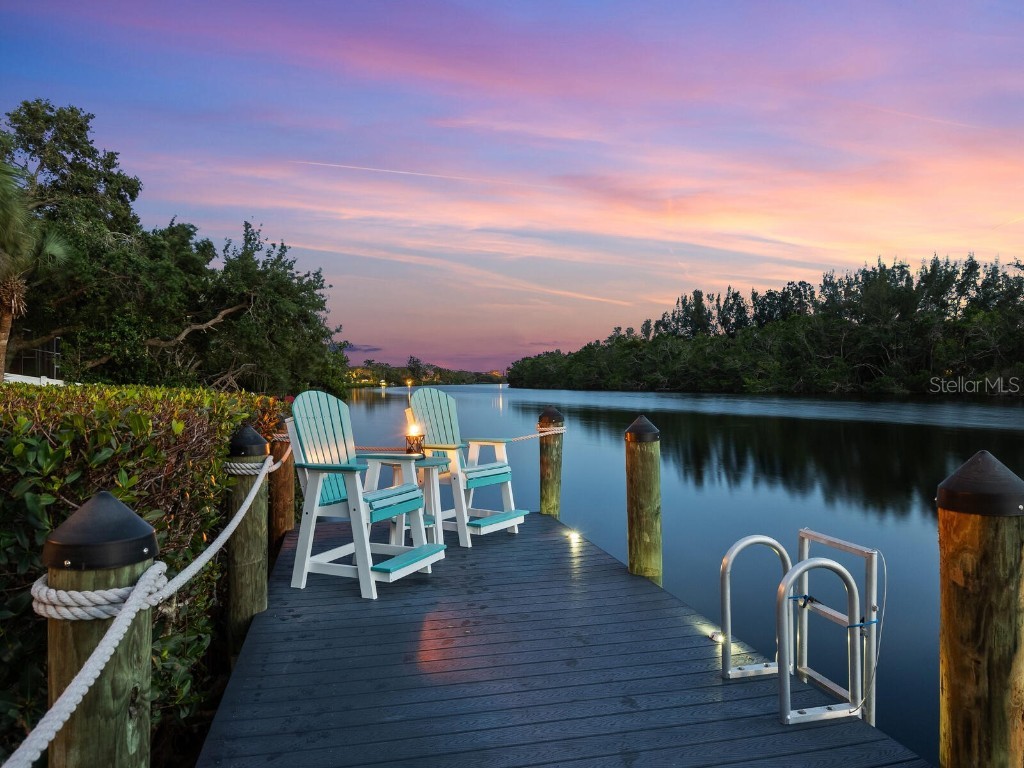 8008 Midnight Pass Road Sarasota FL 34242 - HERON LAGOON A4568762 image1