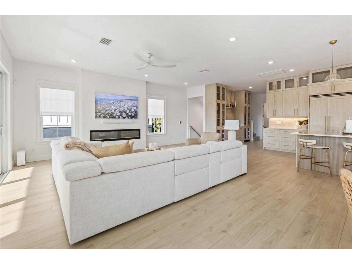 8008 Midnight Pass Road Sarasota FL 34242 - HERON LAGOON A4672889 image17