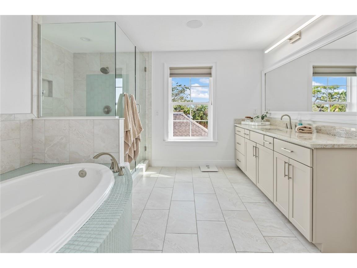 8008 Midnight Pass Road Sarasota FL 34242 - HERON LAGOON A4672889 image25