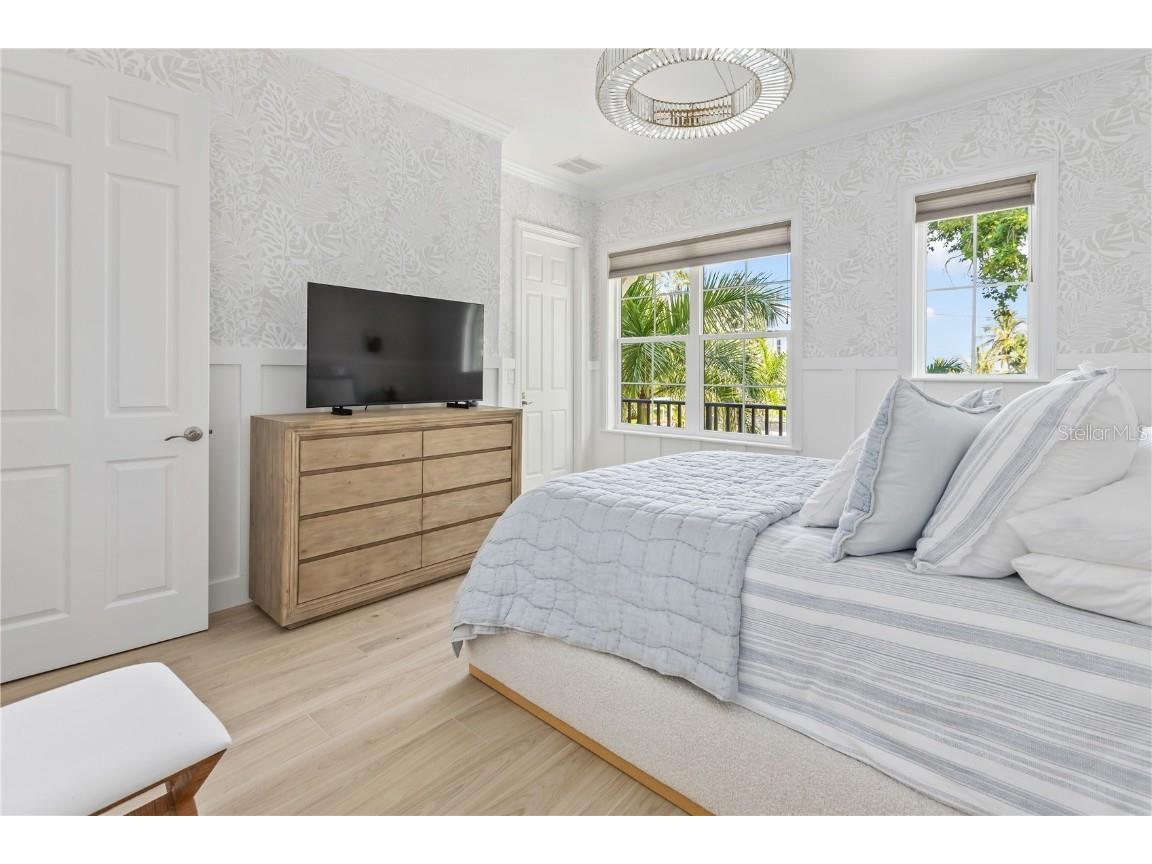 8008 Midnight Pass Road Sarasota FL 34242 - HERON LAGOON A4672889 image32