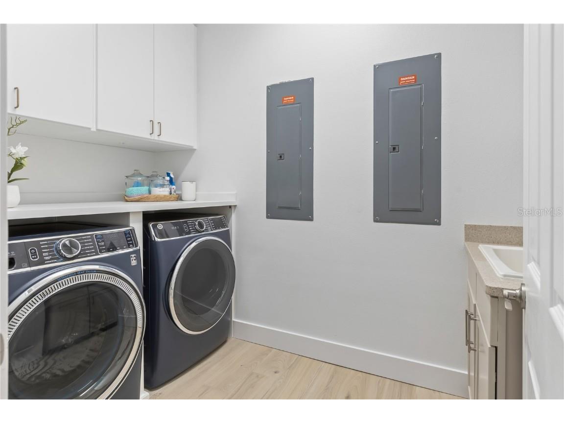 8008 Midnight Pass Road Sarasota FL 34242 - HERON LAGOON A4672889 image40