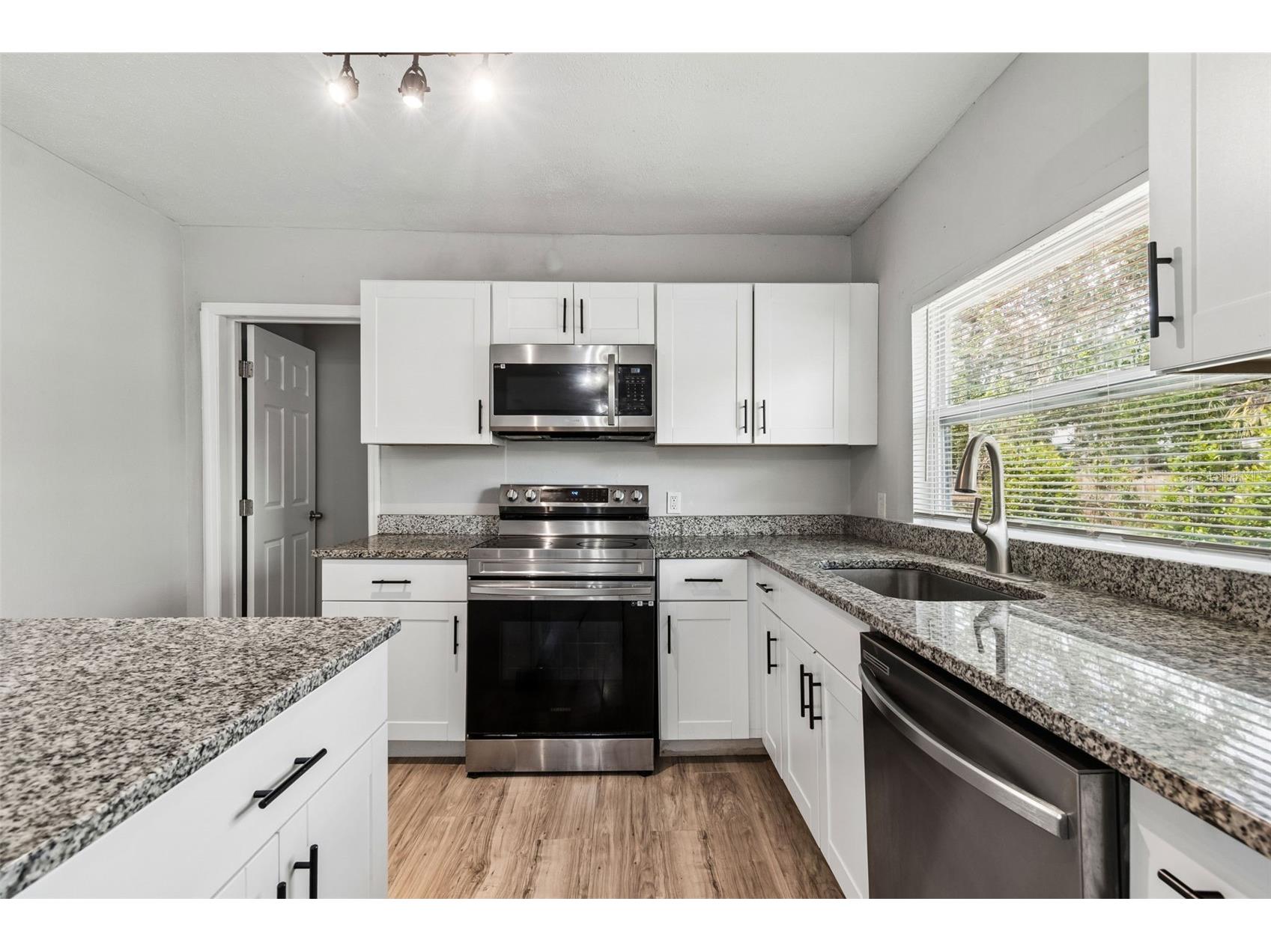8008 N 12th Street Tampa FL 33604 TB8492678 image23