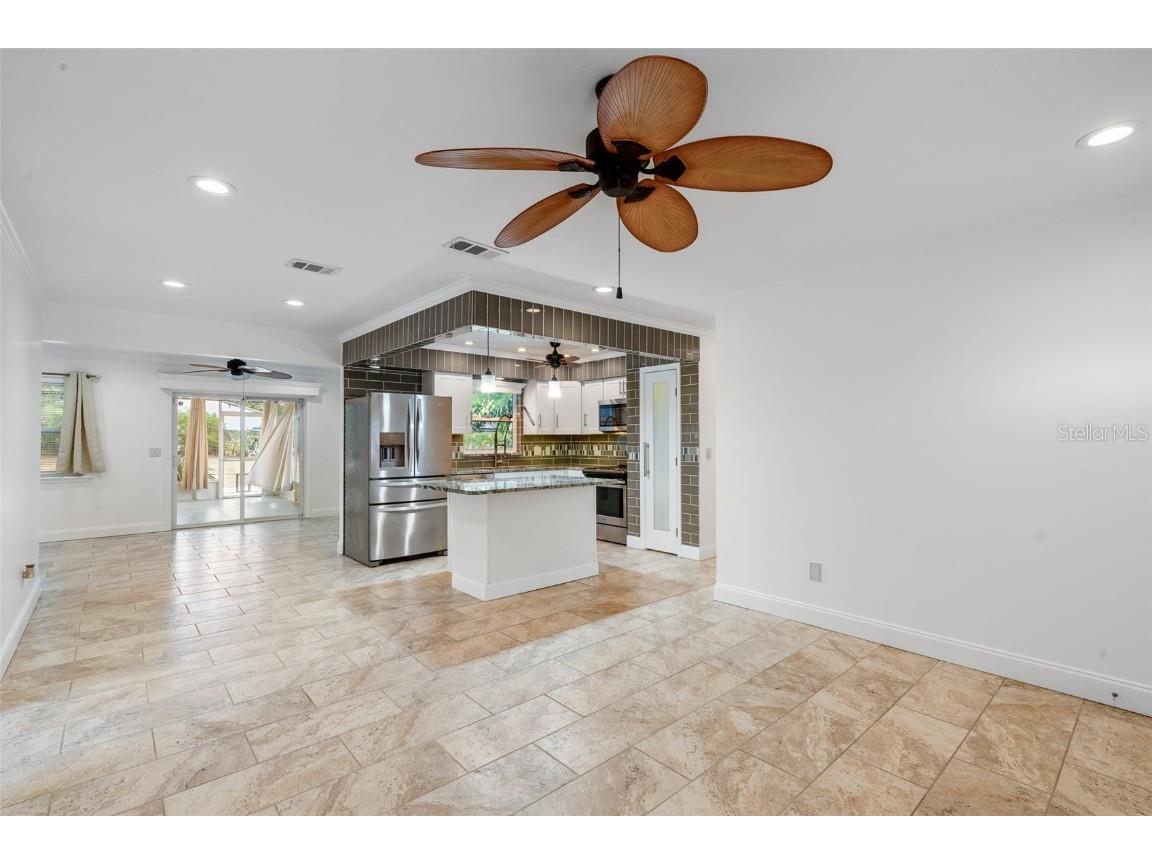 8008 N Gomez Avenue Tampa FL 33614 TB8435359 image11