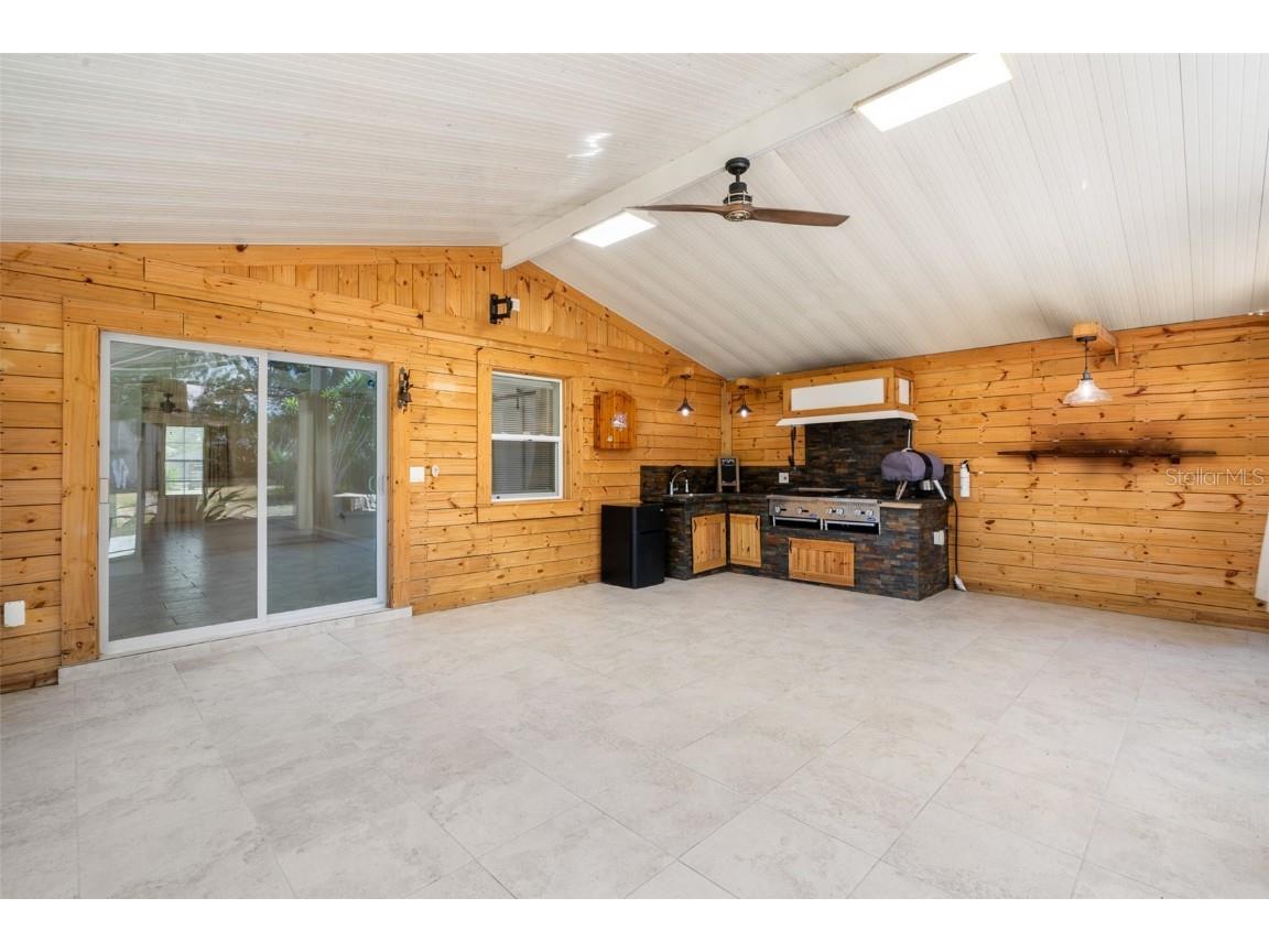 8008 N Gomez Avenue Tampa FL 33614 TB8435359 image27