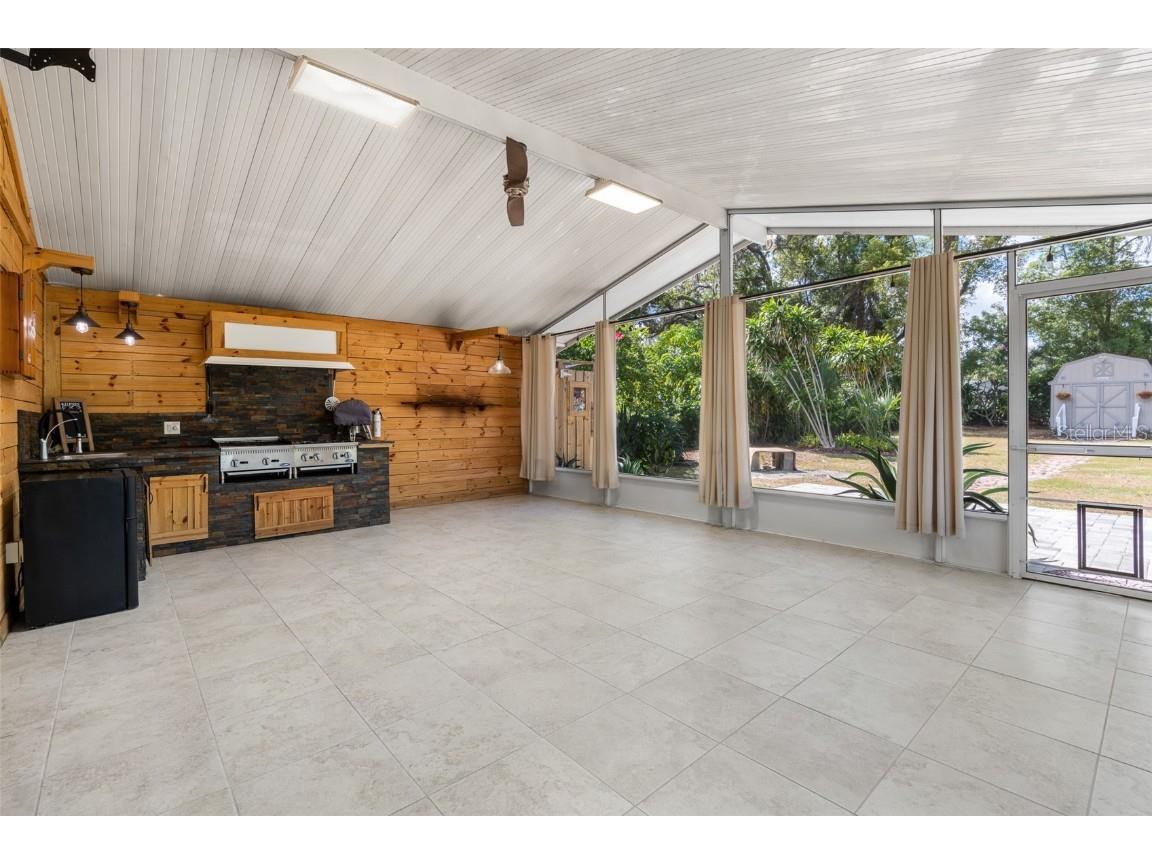 8008 N Gomez Avenue Tampa FL 33614 TB8435359 image29