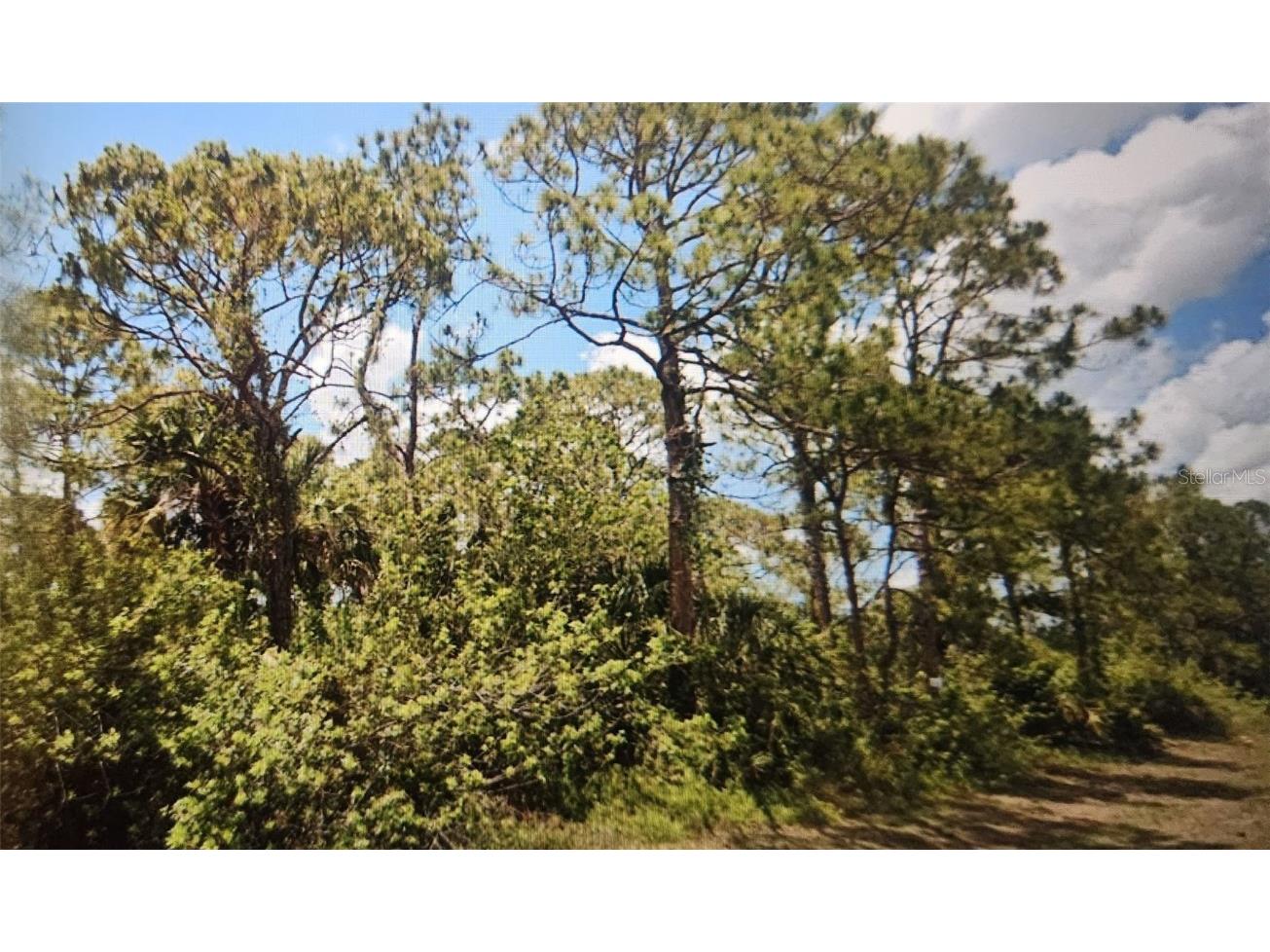 8008 Rolling Circle Labelle FL 33935 C7492581 image1