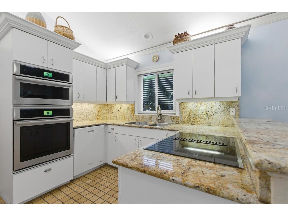 8009 Bobcat Circle Sarasota FL 34238 A4665567 image12