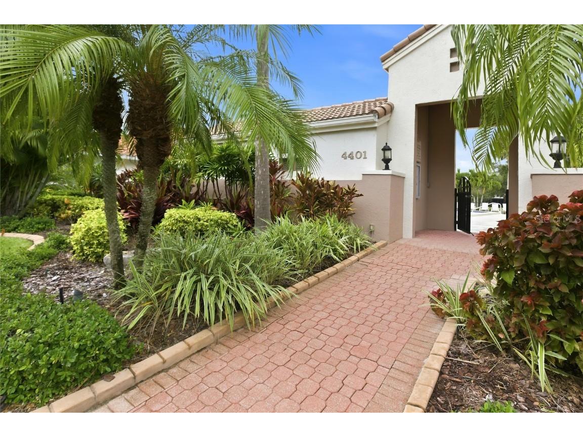 8009 Bobcat Circle Sarasota FL 34238 A4665567 image54