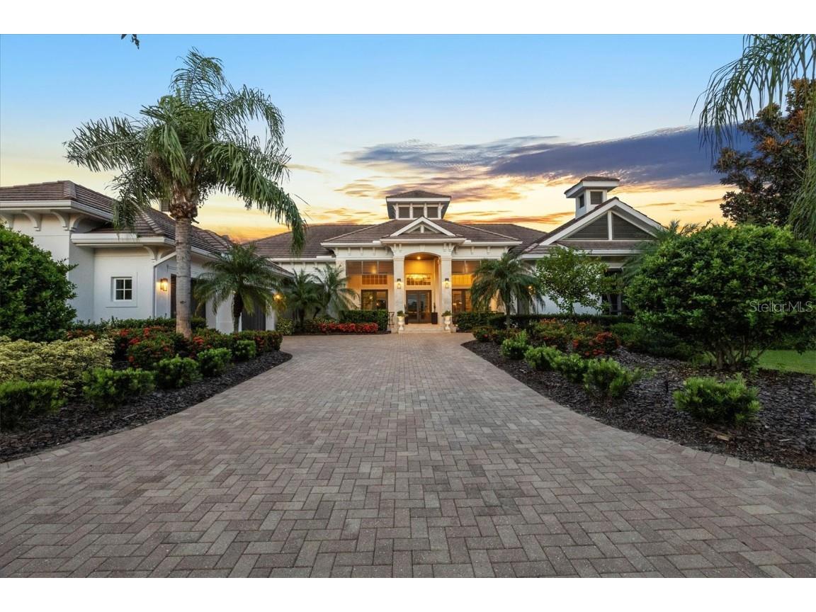 8009 Bounty Lane Bradenton FL 34202 A4663859 image1