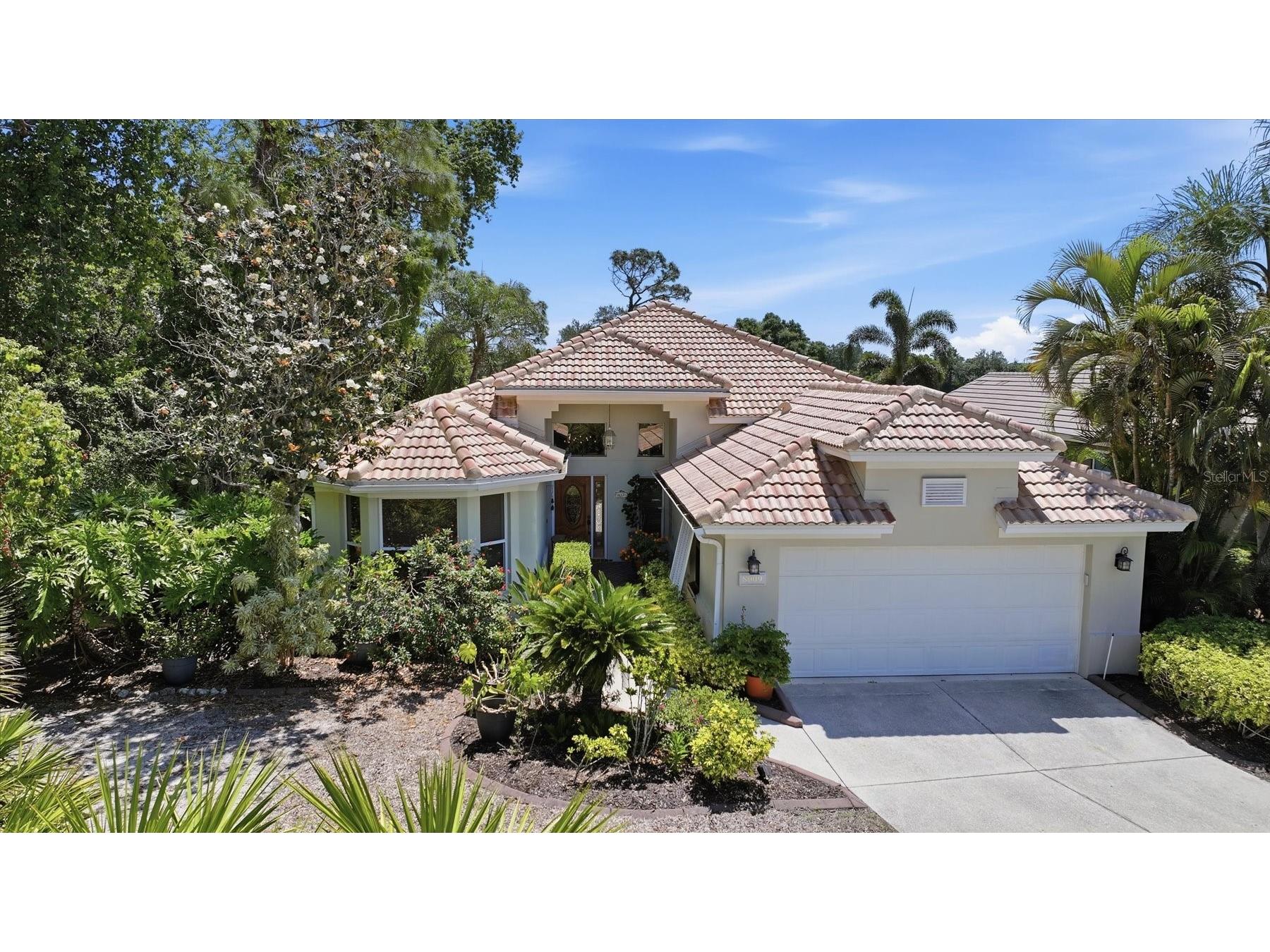 8009 Hampton Court University Park FL 34201 A4691222 image1