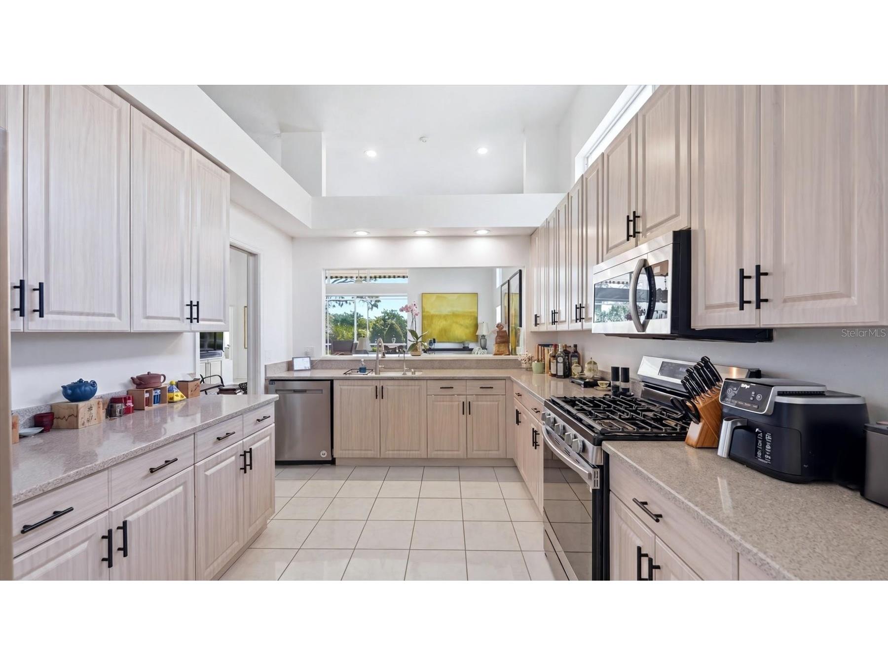 8009 Hampton Court University Park FL 34201 A4691222 image14