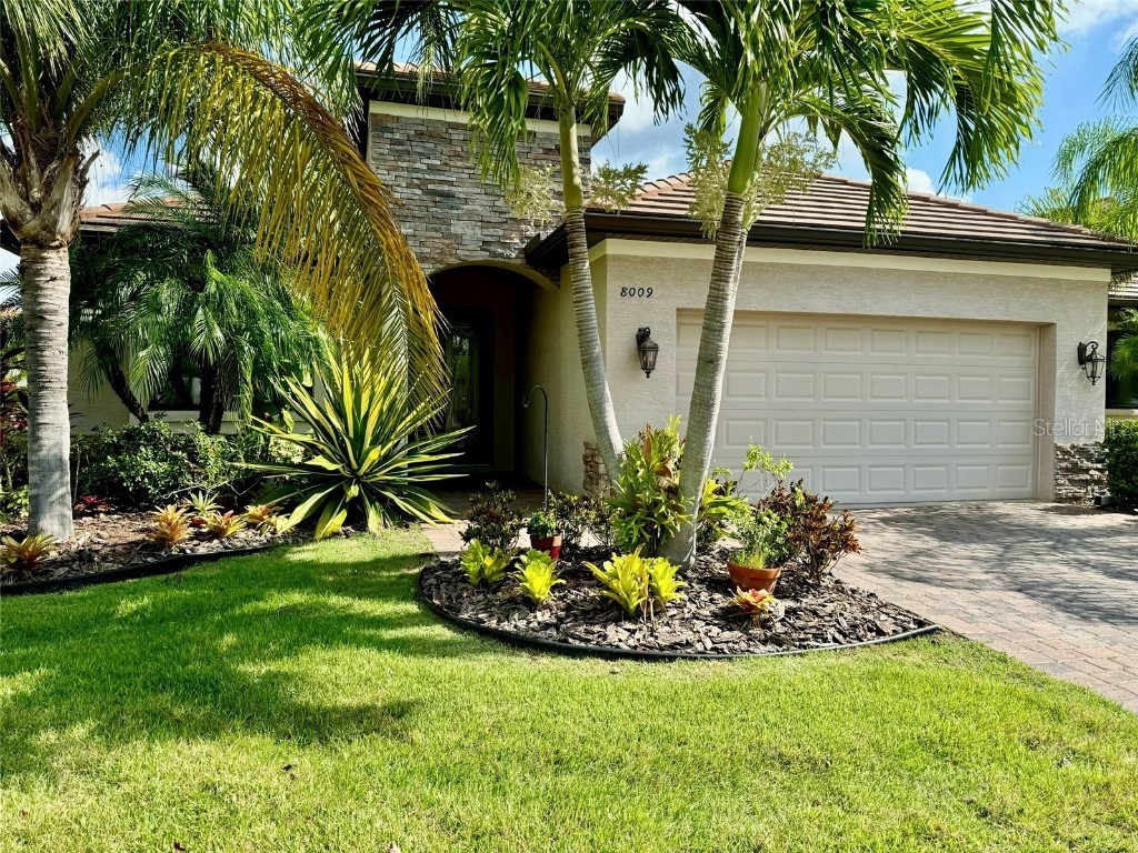 8009 Rio Bella Place Bradenton FL 34201 A4620161 image1