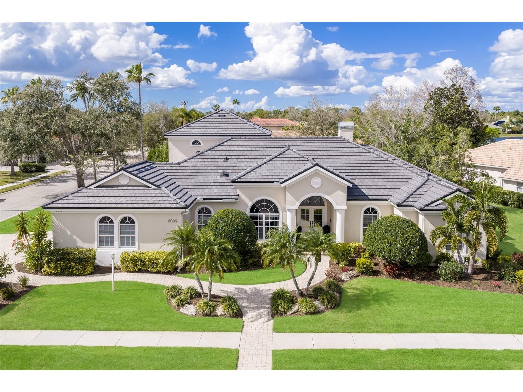 8009 Royal Birkdale Circle Lakewood Ranch FL 34202 A4691746 image1