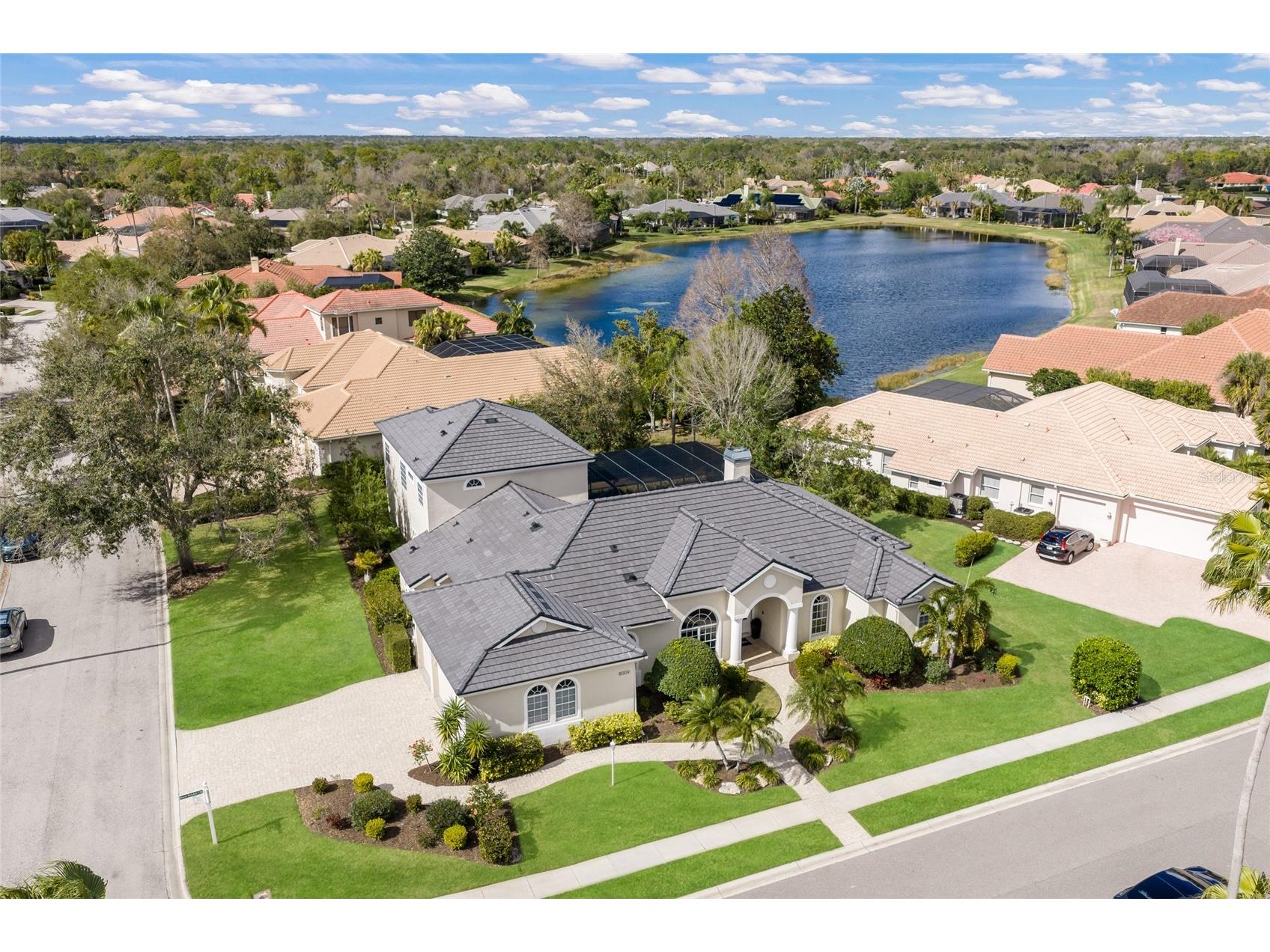 8009 Royal Birkdale Circle Lakewood Ranch FL 34202 A4691746 image2