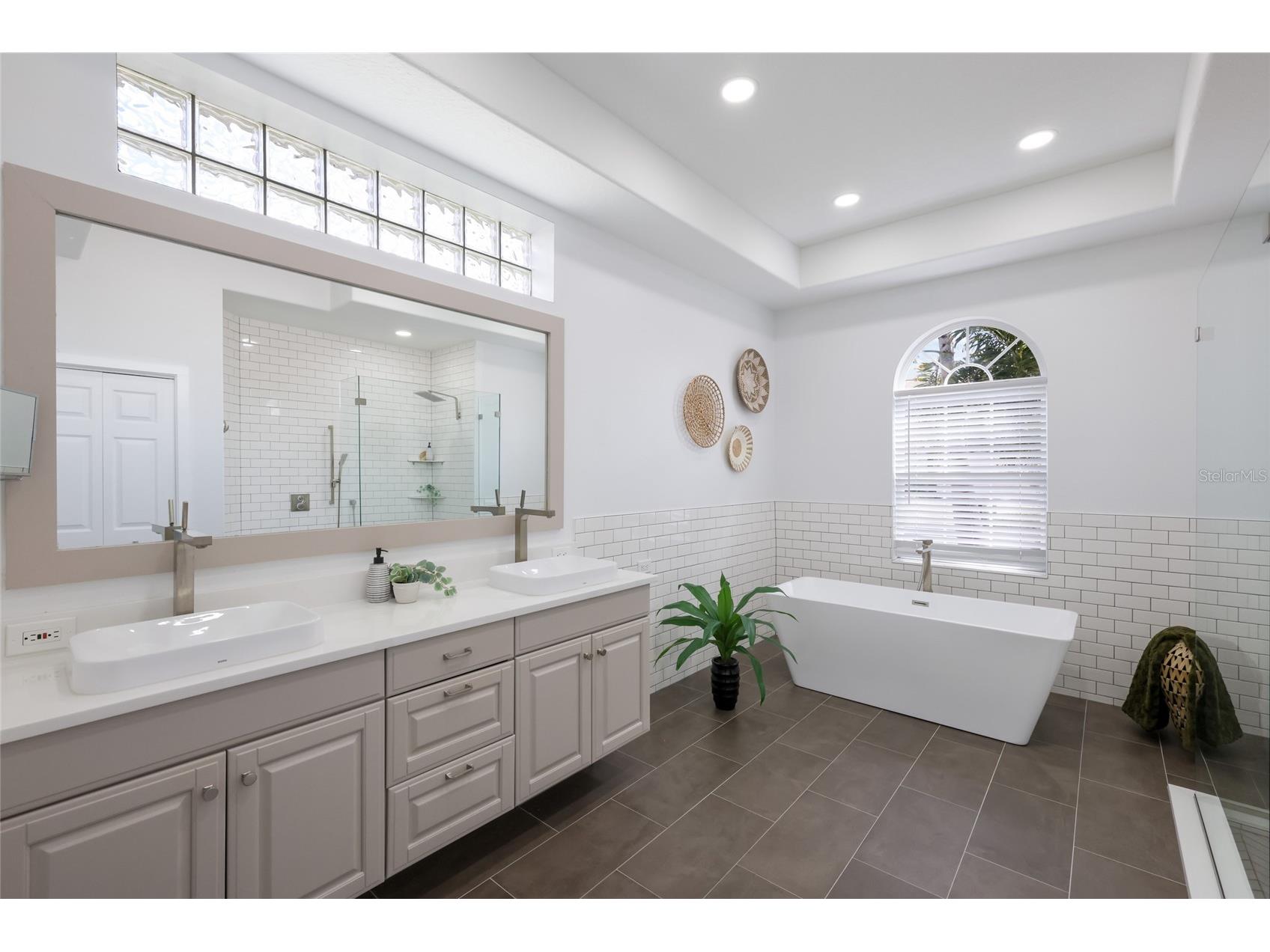 8009 Royal Birkdale Circle Lakewood Ranch FL 34202 A4691746 image52