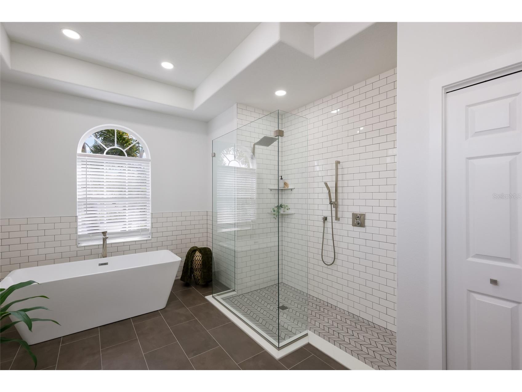 8009 Royal Birkdale Circle Lakewood Ranch FL 34202 A4691746 image54