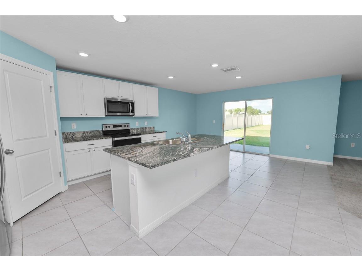 8009 Sail Clover Lane Zephyrhills FL 33540 L4952038 image2