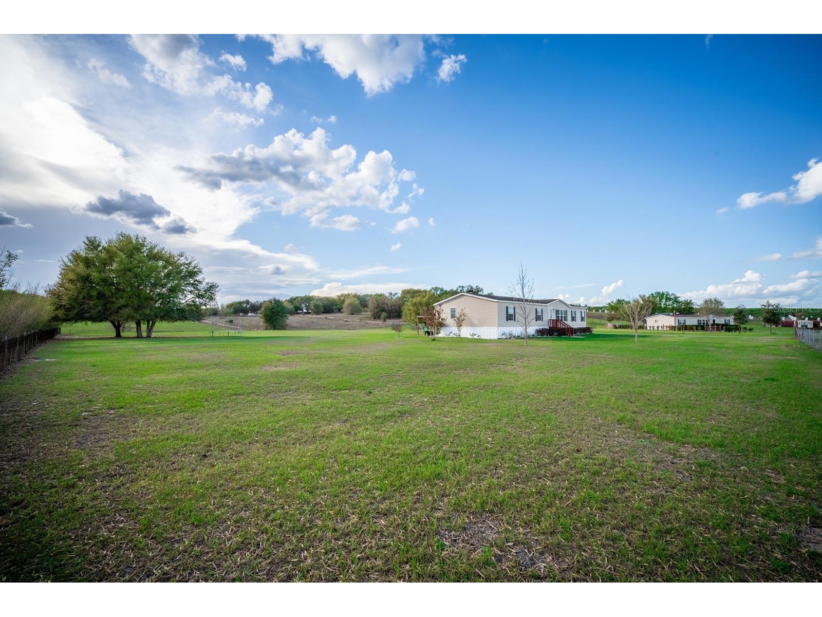 8009 Sergeant Pepper Dr Howey In The Hills FL 34737 - Blue Spring Lake G5108930 image5