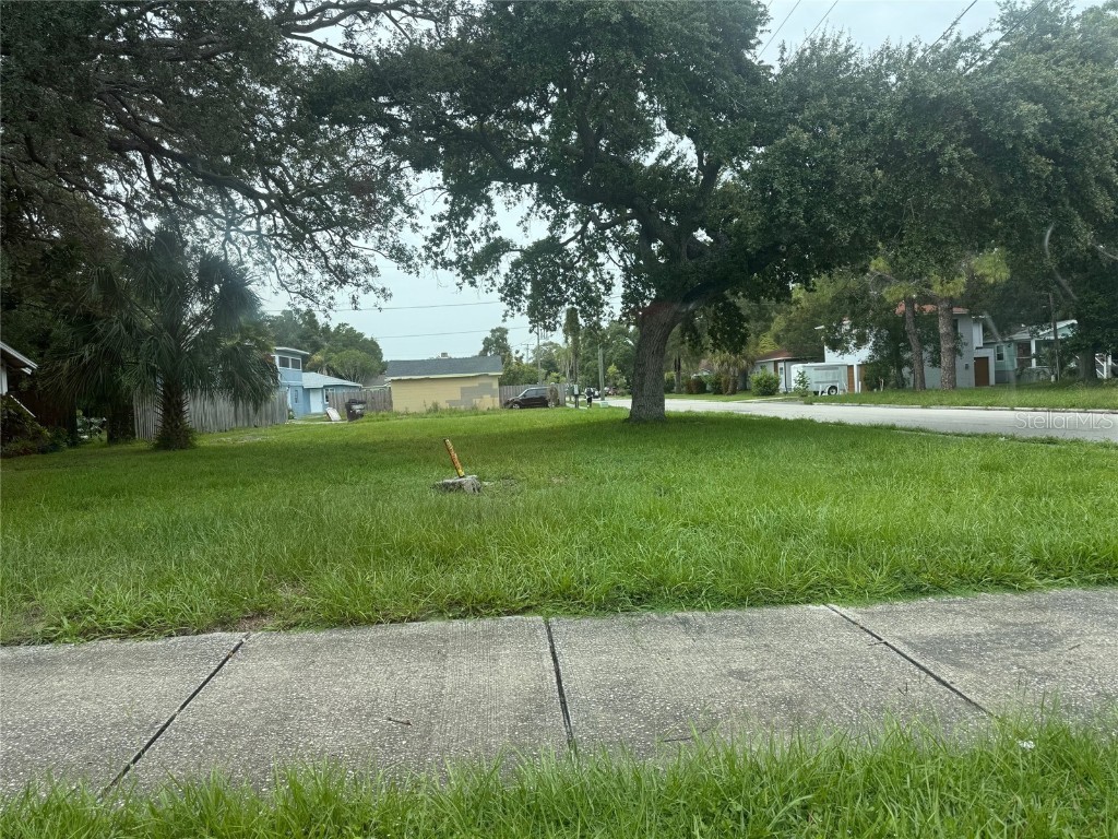 801 21st Avenue S Saint Petersburg FL 33705 TB8436367 image1