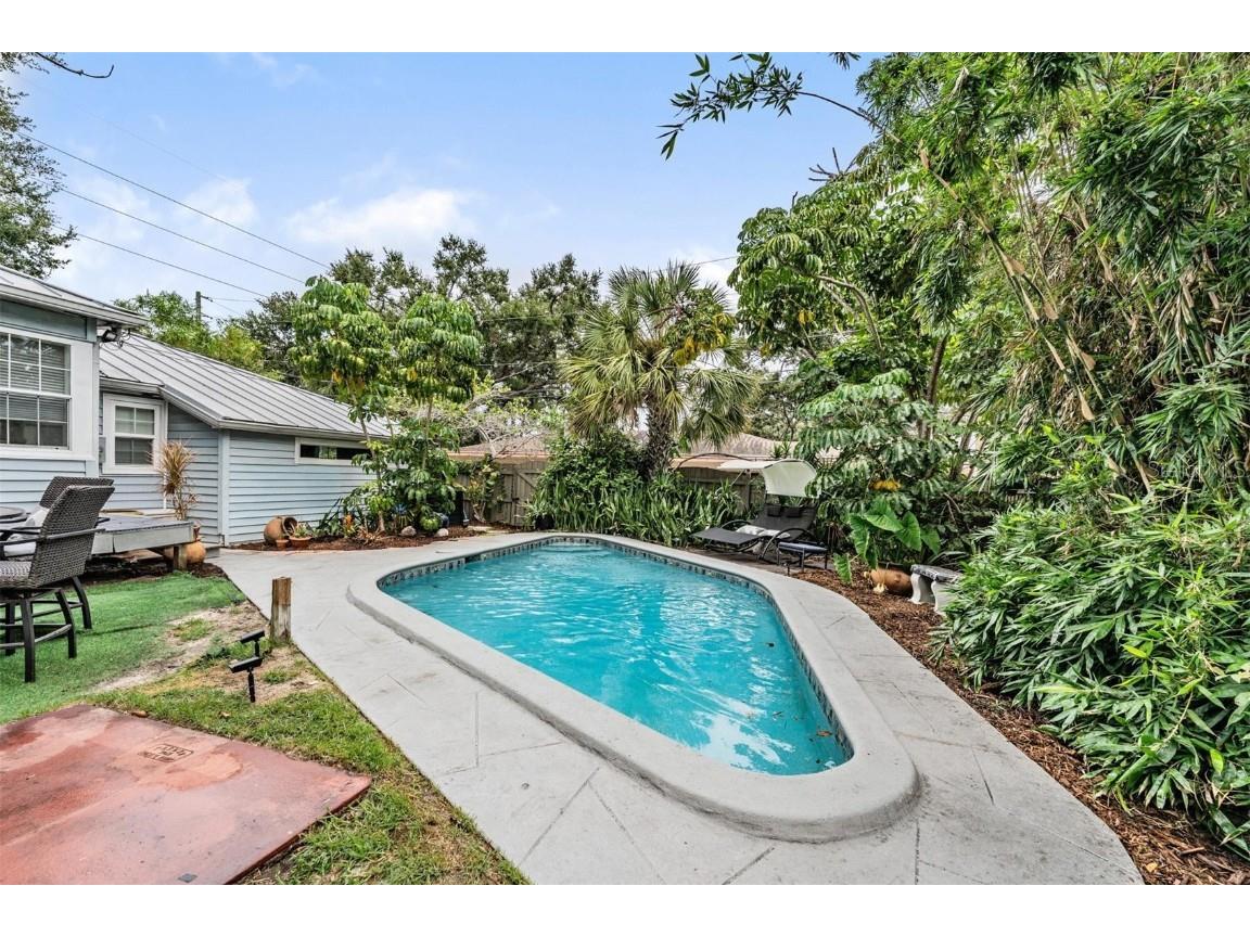 801 22nd Street N Saint Petersburg FL 33713 TB8427343 image26