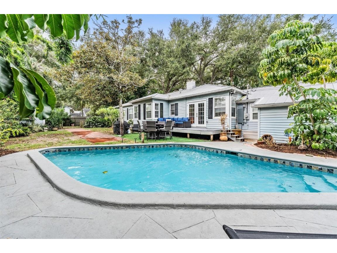 801 22nd Street N Saint Petersburg FL 33713 TB8427343 image27