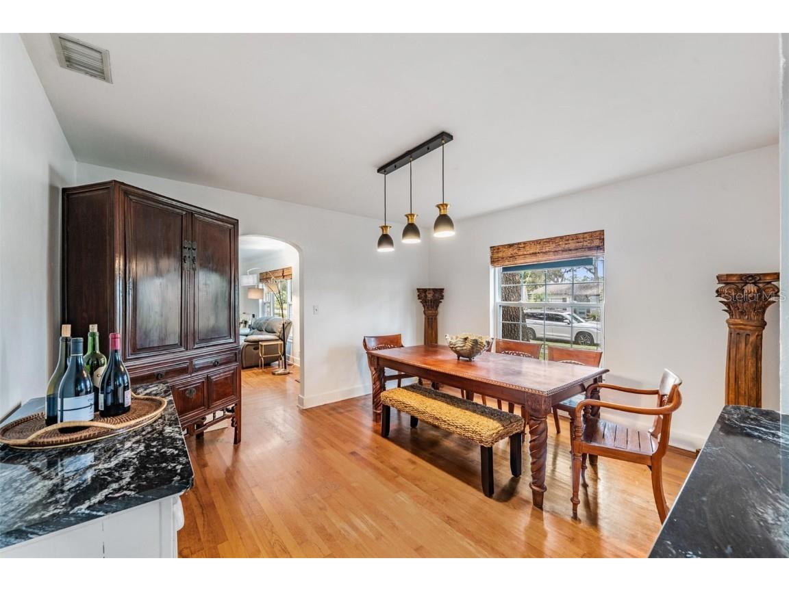 801 22nd Street N Saint Petersburg FL 33713 TB8427343 image8