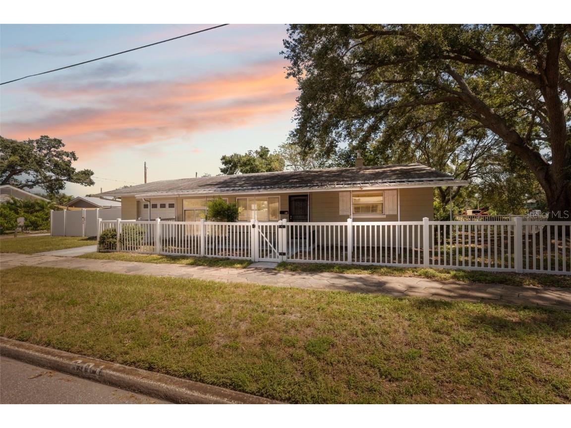 801 46th Street N Saint Petersburg FL 33713 TB8431695 image1