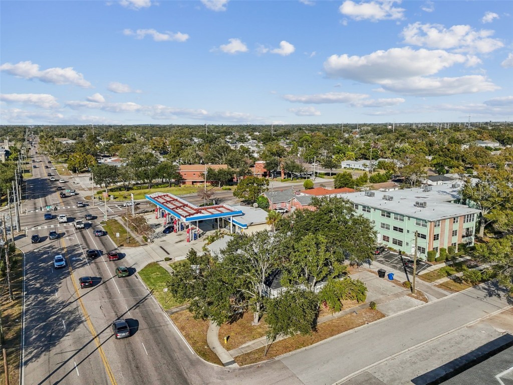 801 49th Street N Saint Petersburg FL 33710 TB8460976 image13