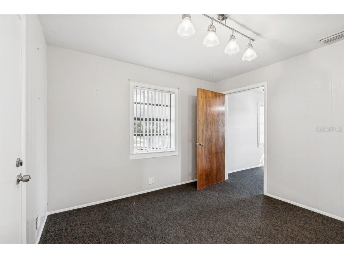 801 49th Street N Saint Petersburg FL 33710 TB8460976 image8