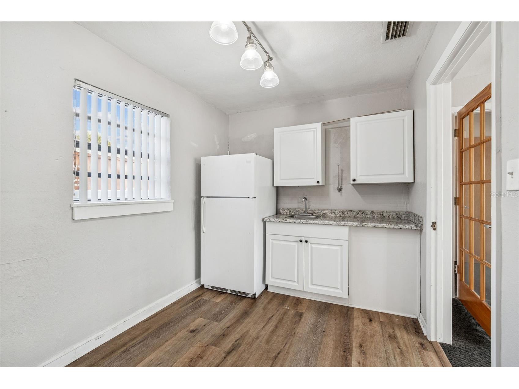 801 49th Street N Saint Petersburg FL 33710 TB8489491 image11