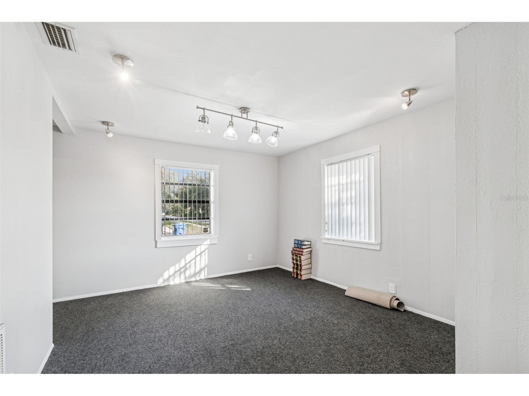 801 49th Street N Saint Petersburg FL 33710 TB8489491 image5
