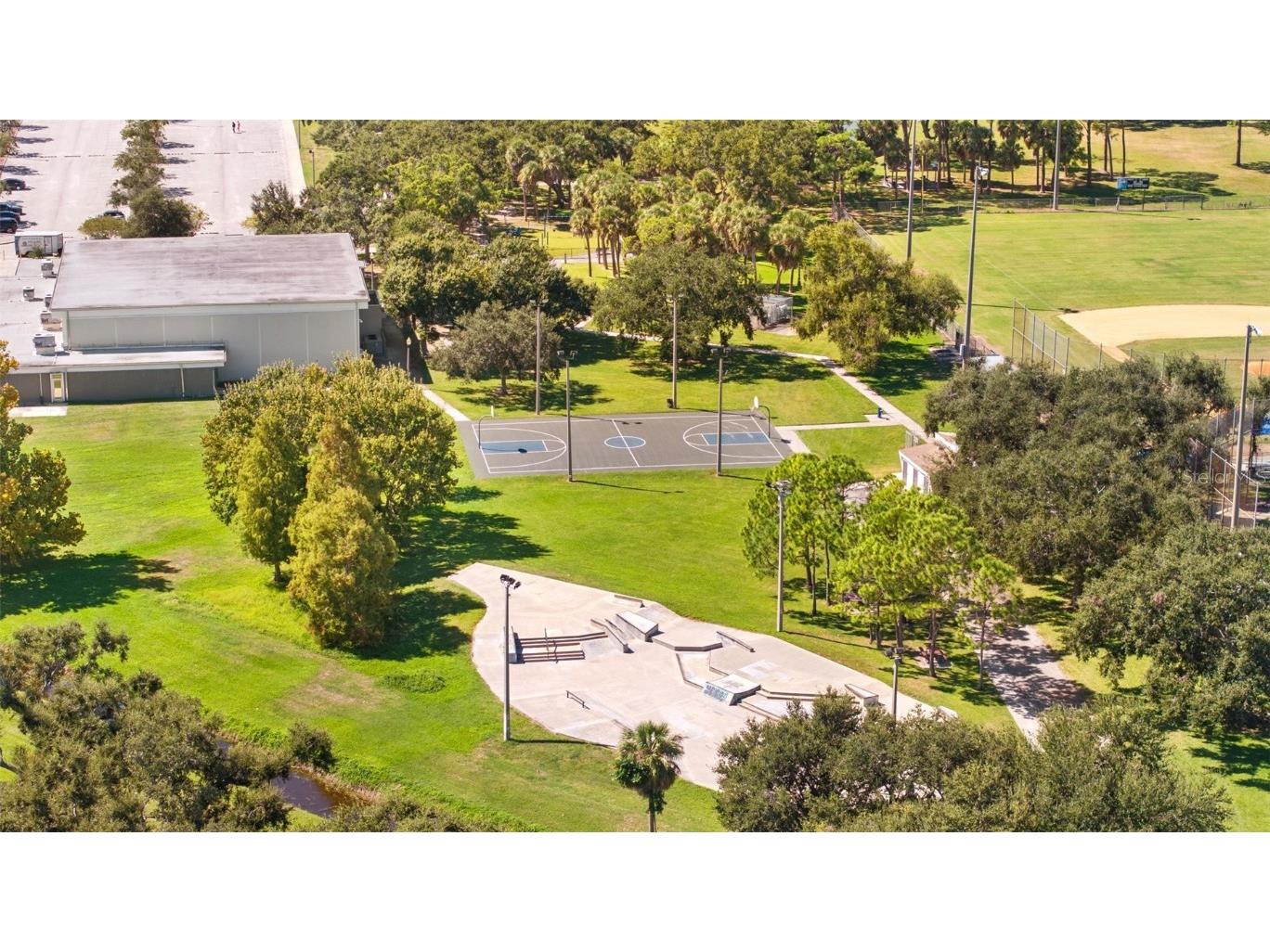 801 63rd Avenue S Saint Petersburg FL 33705 TB8438188 image36