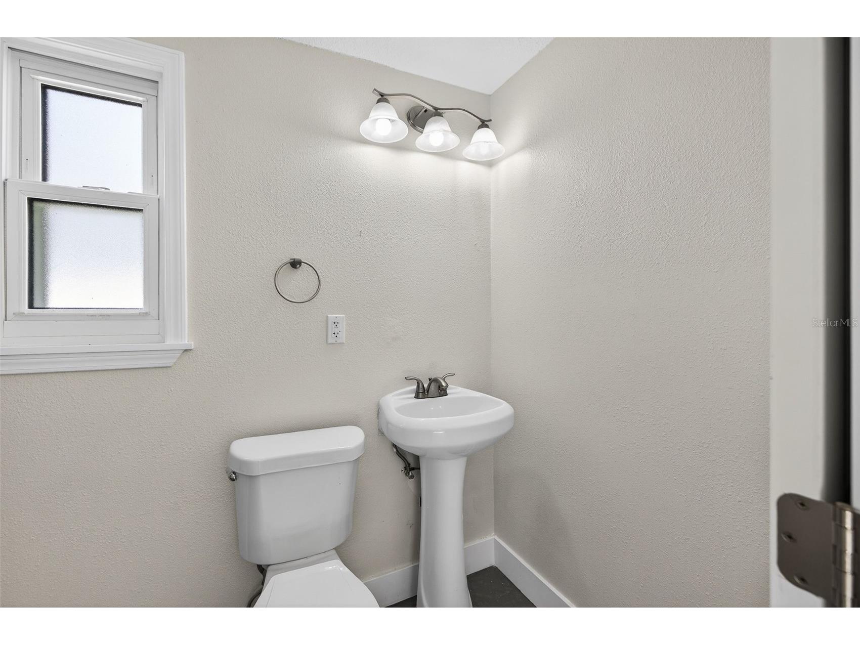801 67th Street S Saint Petersburg FL 33707 TB8489856 image23