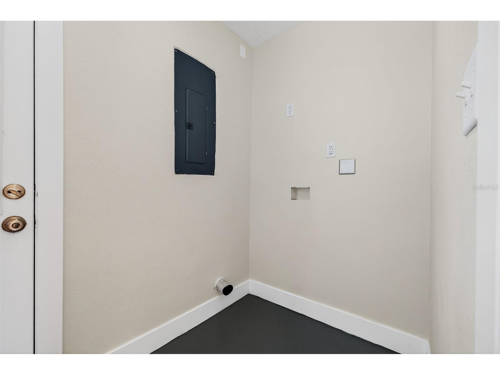 801 67th Street S Saint Petersburg FL 33707 TB8489856 image24