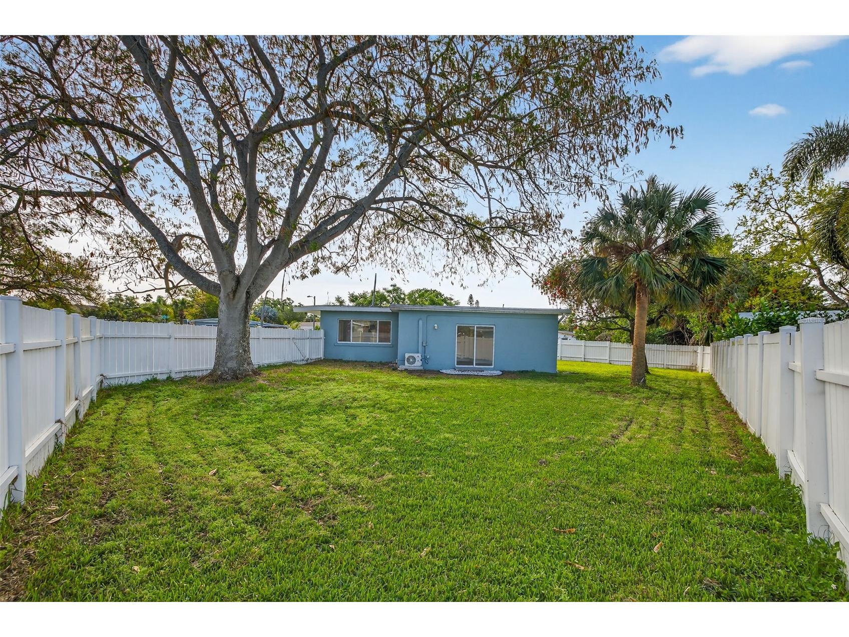 801 67th Street S Saint Petersburg FL 33707 TB8489856 image25