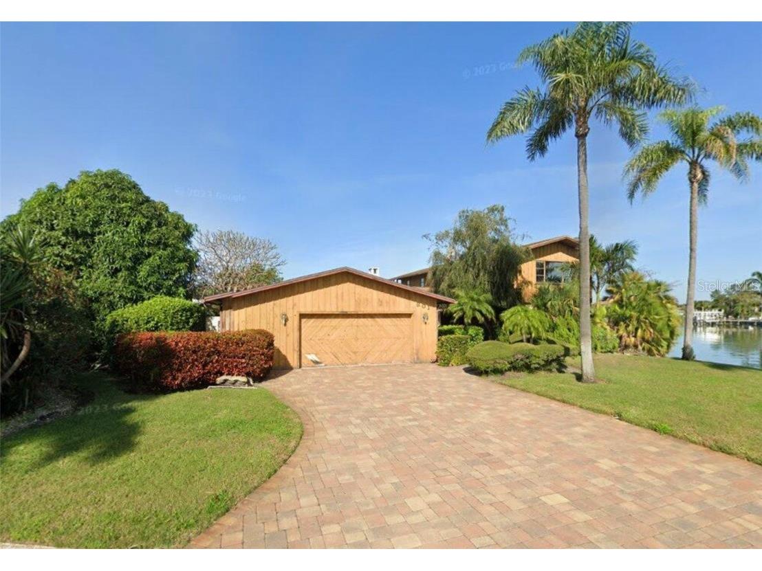 801 79th Street S Saint Petersburg FL 33707 U8228362 image1