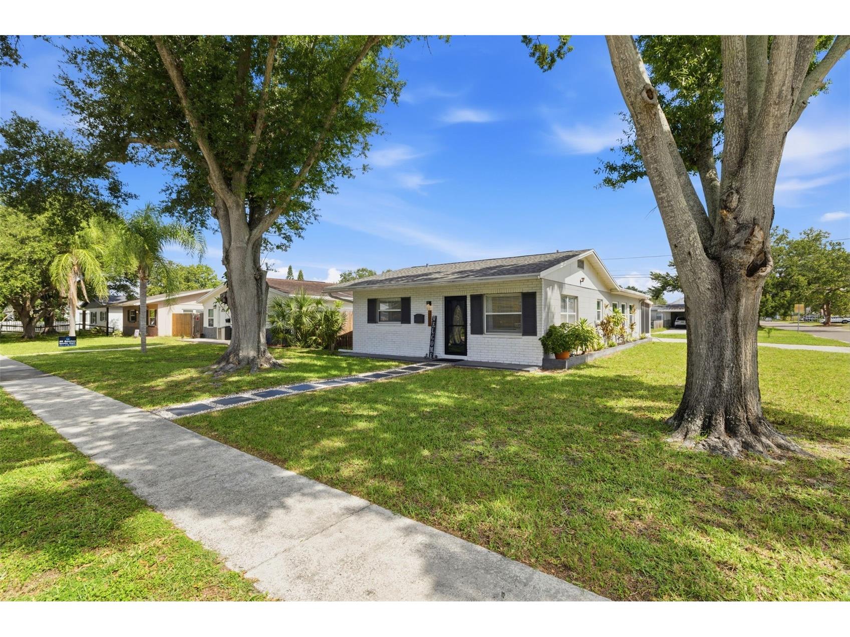 801 89th Avenue N Saint Petersburg FL 33702 TB8519964 image1