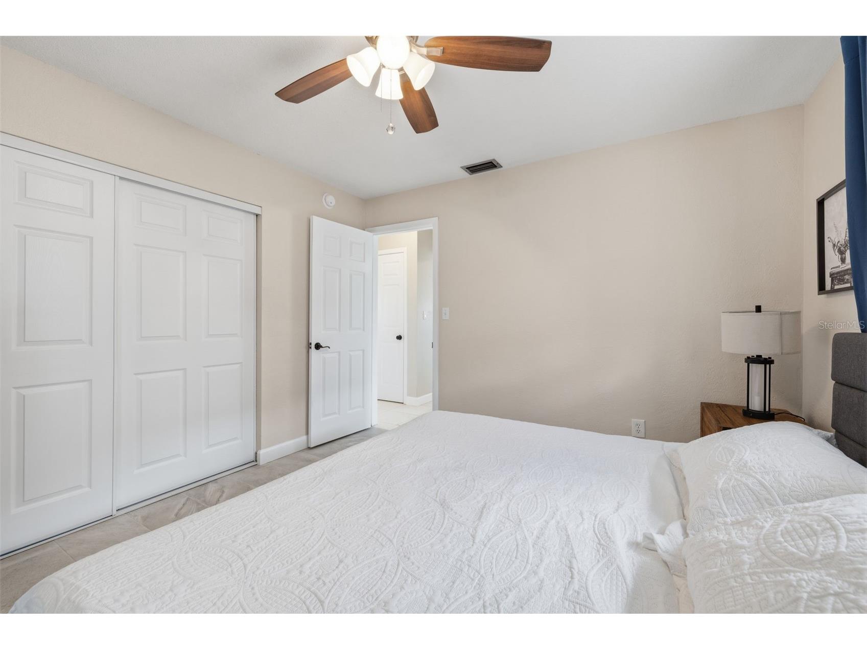 801 89th Avenue N Saint Petersburg FL 33702 TB8519964 image16