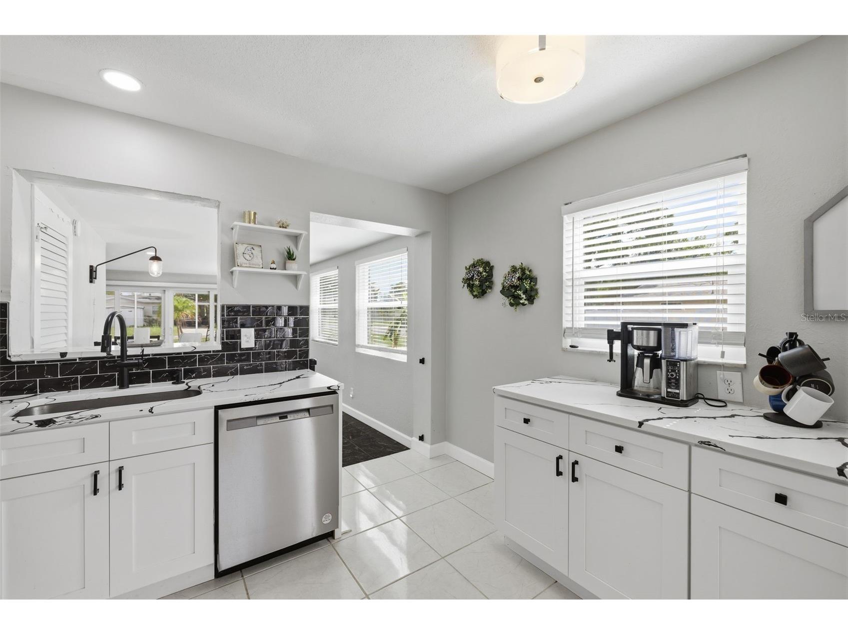 801 89th Avenue N Saint Petersburg FL 33702 TB8519964 image5