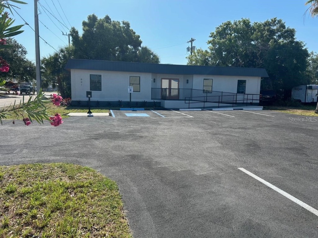 801 9th Street W Bradenton FL 34205 A4614042 image1