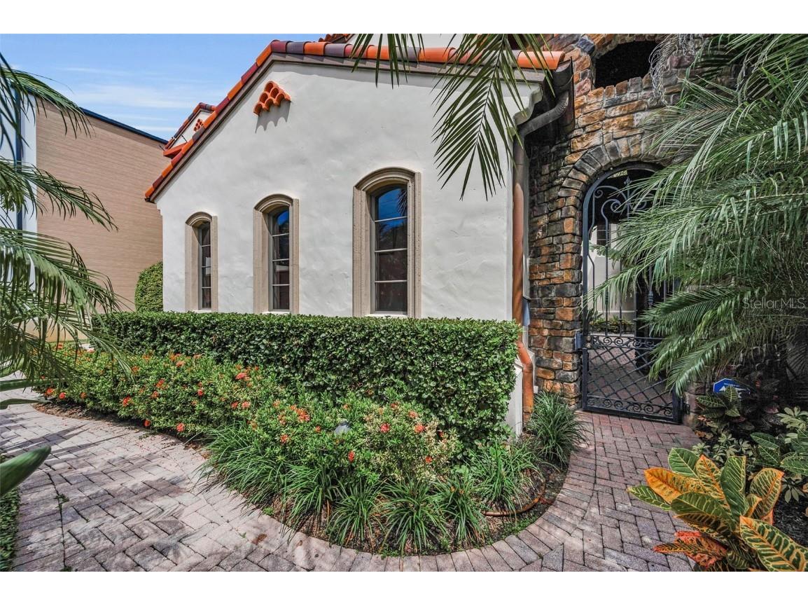 801 Brightwaters Boulevard NE Saint Petersburg FL 33704 - TAMPA BAY TB8430922 image5