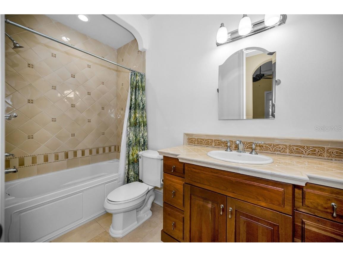 801 Brightwaters Boulevard NE Saint Petersburg FL 33704 - TAMPA BAY TB8430922 image68