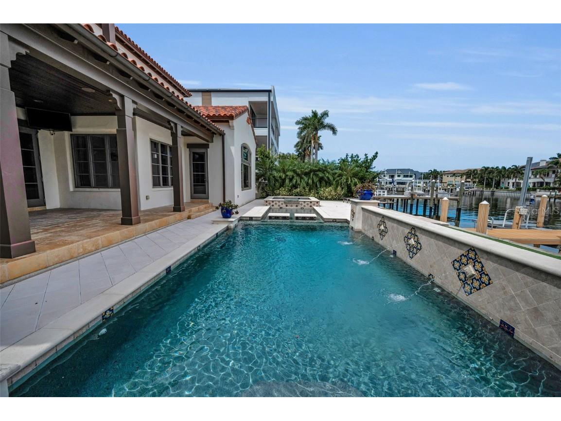 801 Brightwaters Boulevard NE Saint Petersburg FL 33704 - TAMPA BAY TB8430922 image80