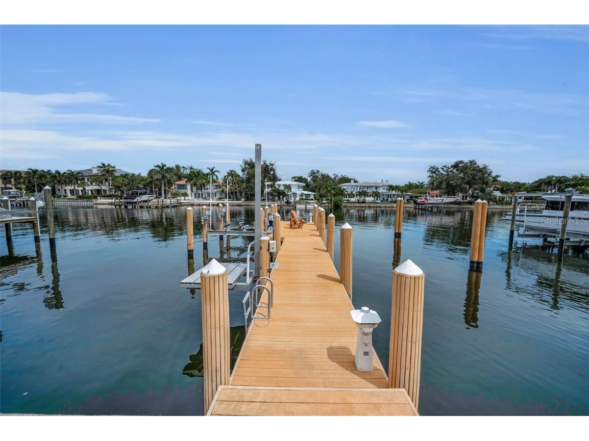 801 Brightwaters Boulevard NE Saint Petersburg FL 33704 - TAMPA BAY TB8430922 image86