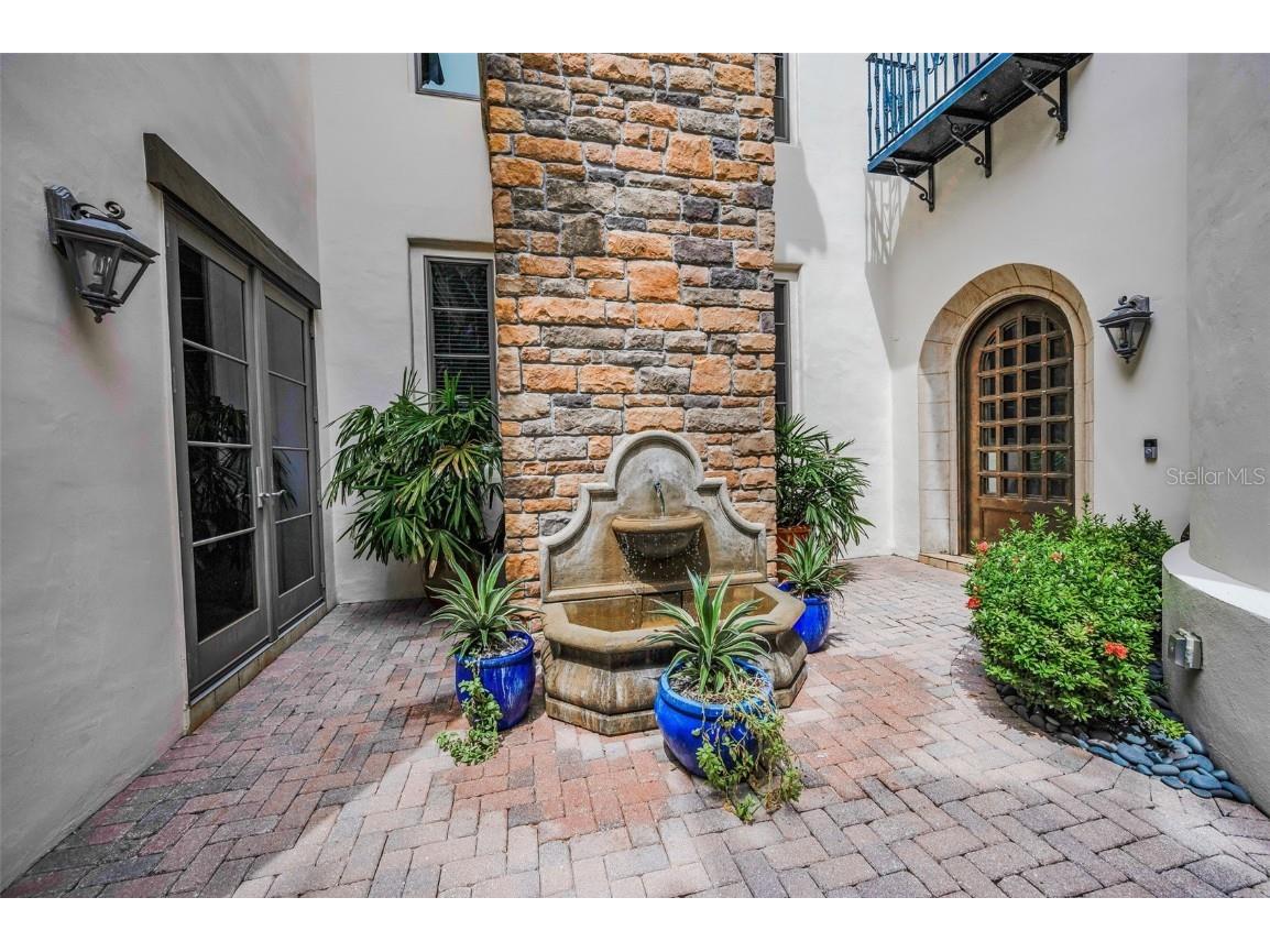 801 Brightwaters Boulevard NE Saint Petersburg FL 33704 - TAMPA BAY TB8430922 image9