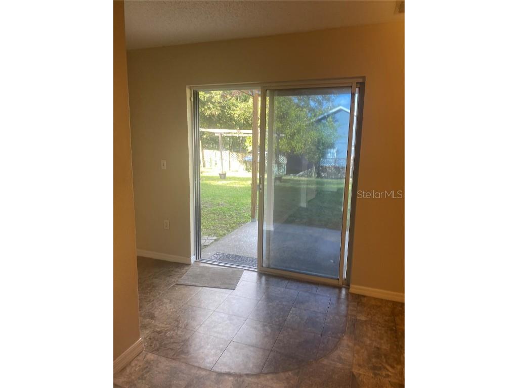 801 E 10th Street Apopka FL 32703 O6095579 image1